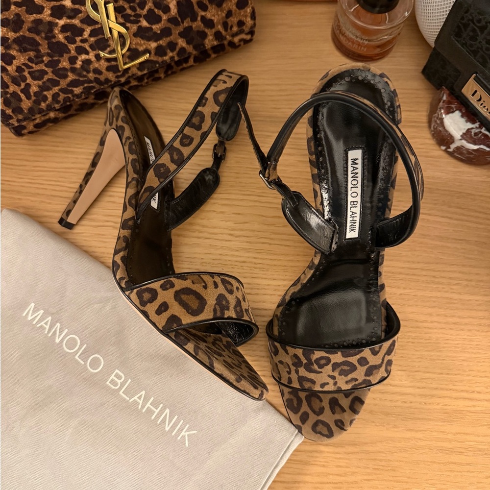 Manolo Blahnik Leopard Print Heels size 39.5
